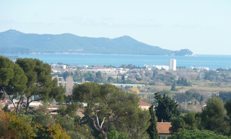 Hotel Du Soleil Hyeres Bagian luar foto