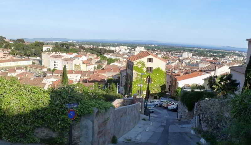 Hotel Du Soleil Hyeres Bagian luar foto