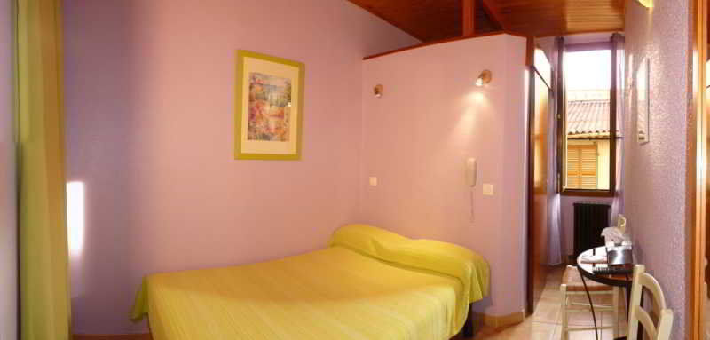Hotel Du Soleil Hyeres Bagian luar foto